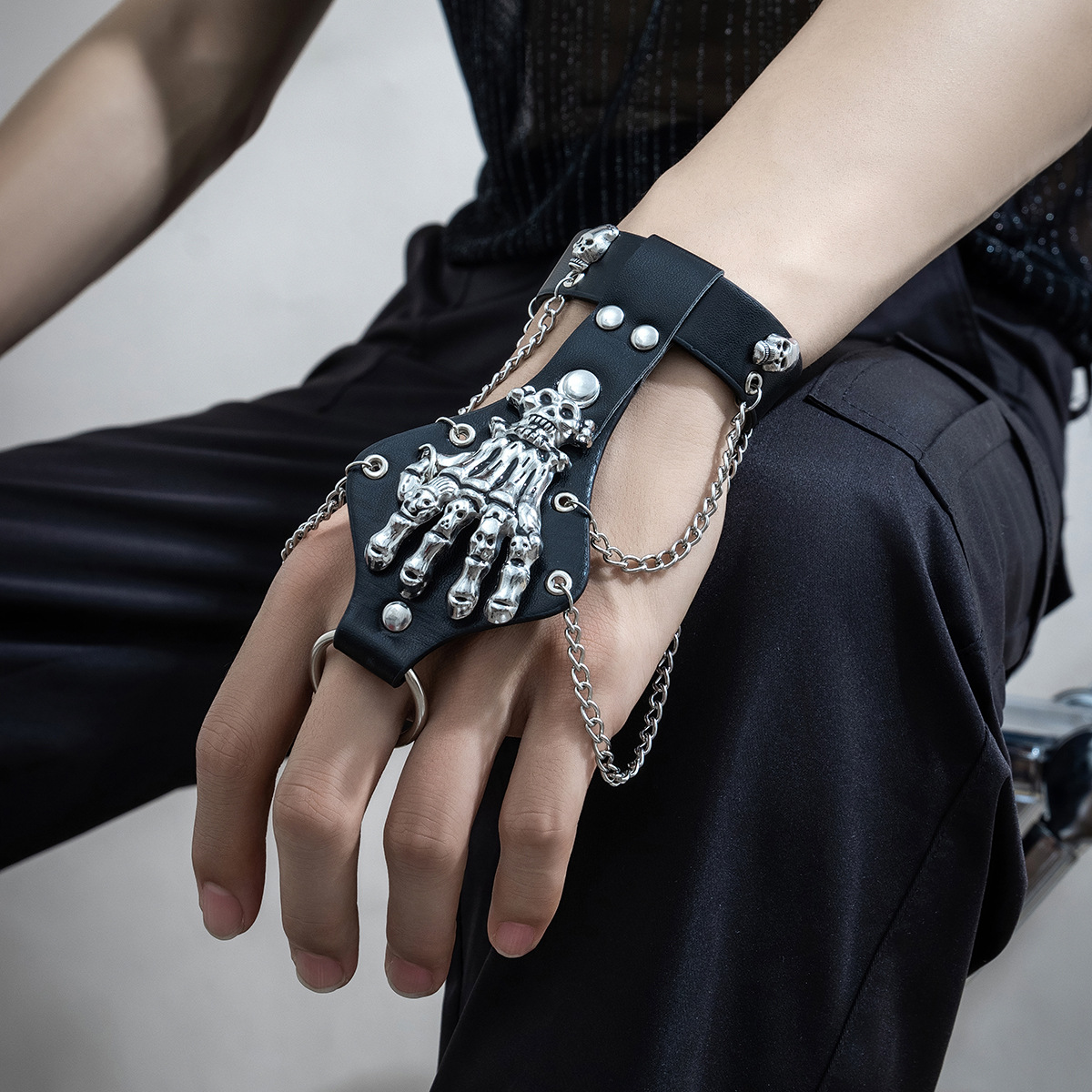 2024 남성 여성을위한 새로운 Emo 펑크 고딕 해골 - Women'S Emo Accessories 리뷰 및 가격
